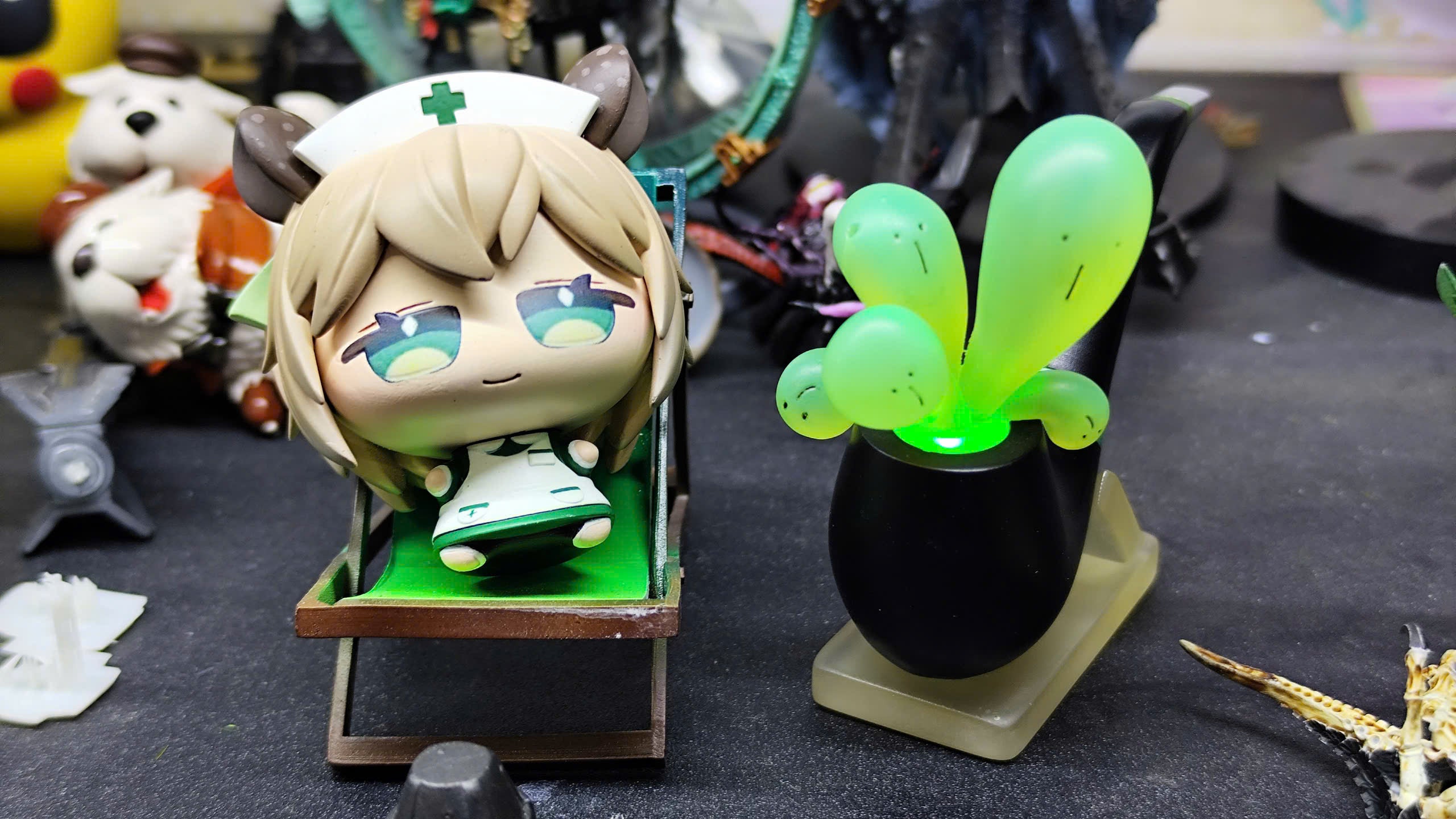 Painted Glowing Figure - Nimi Nightmare | Capippalist Trade Guild